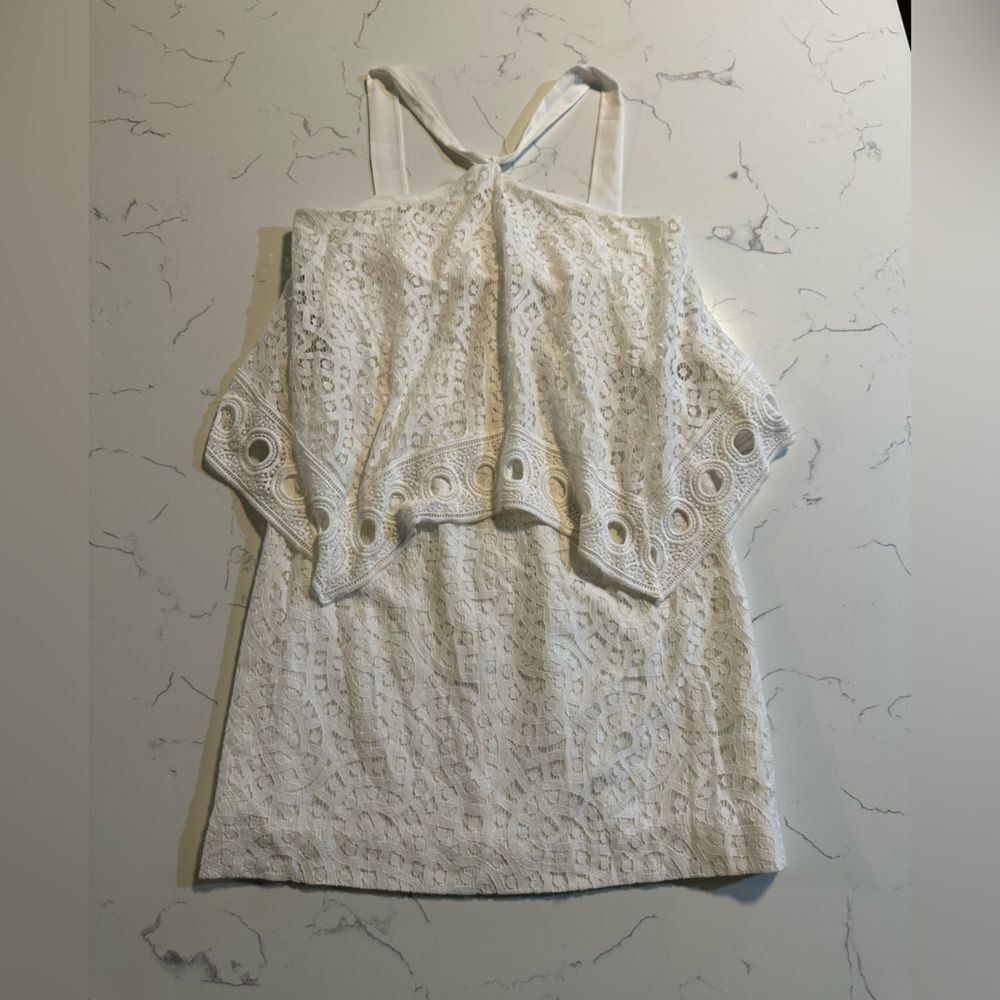 Lilly Pulitzer Pearson White Oyster Shell Lace Handkerchief Popover Dress Size 4 - Picture 3 of 6